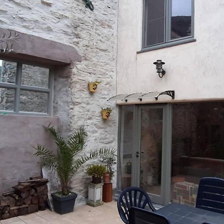 Villa Havre De Paix Au Pied De La Montagne Les Ilhes Esterno foto