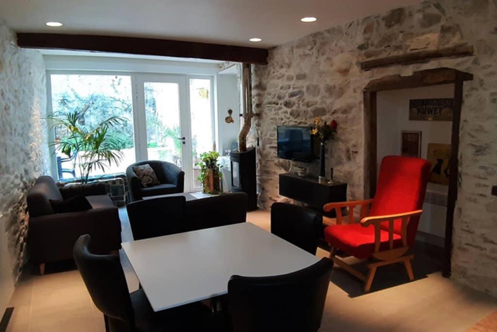 Villa Havre De Paix Au Pied De La Montagne Les Ilhes Esterno foto