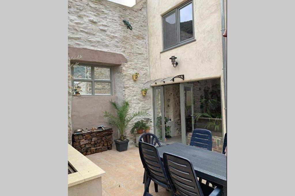 Villa Havre De Paix Au Pied De La Montagne Les Ilhes Esterno foto