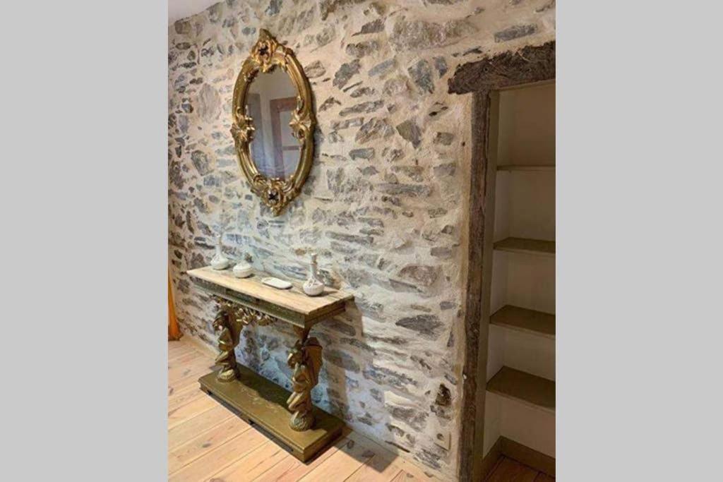 Villa Havre De Paix Au Pied De La Montagne Les Ilhes Esterno foto